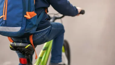 Hulajnogi i rowery w centrum policyjnych lekcji w Stargardzie