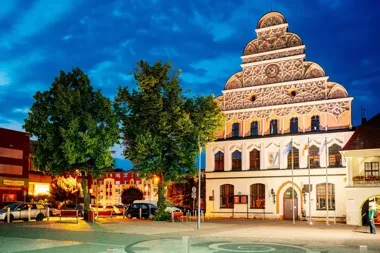 Przez kilka godzin inne wejście do ratusza – główne drzwi będą zamknięte