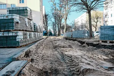 Remont chodników przy ul. F. Chopina i ul. J. Nowakowskiego – nowe miejsca postojowe