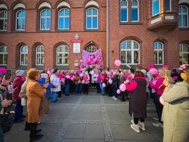 Marsz Amazonek „Stokrotka” przeszedł kolorowo przez Stargard