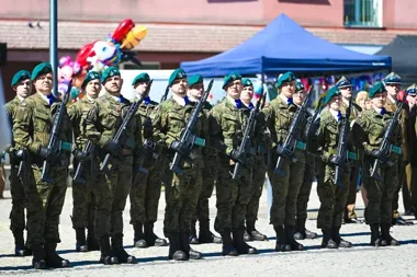 W Stargardzie sztandar i grochówka na Rynku. Będzie wojskowy apel